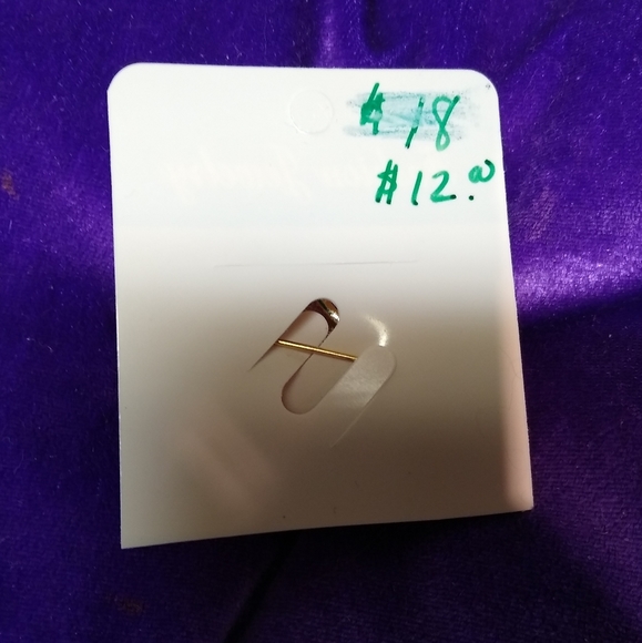 Trunk-up Crystal Elephant Brooch - Picture 4 of 9